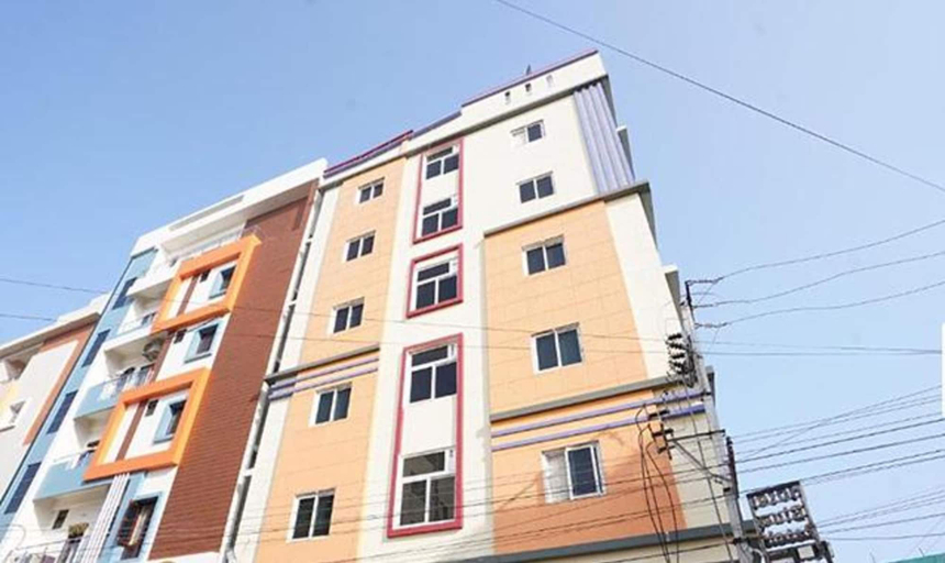 Exterior & Views