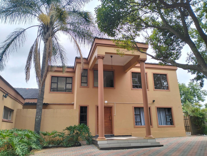 Others 5, O&S BnB, City of Tshwane