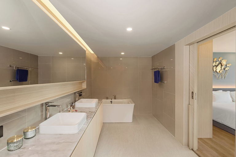 Bathroom 4, LaVita Condominium in Rawai -room 8703, Pulau Phuket