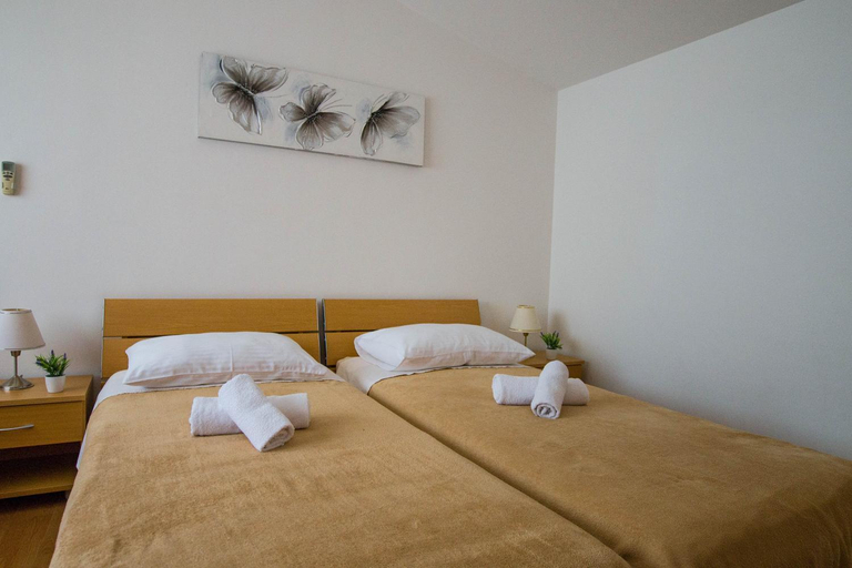Others 3, Apartmani Saric, Dugi Rat