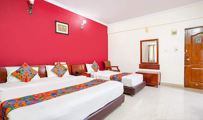 Bedroom 2, Fabhotel The Kings Suites, Bangalore