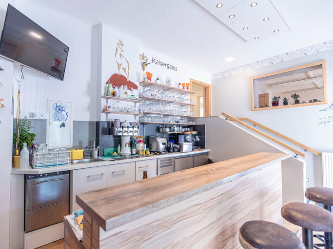 Food & Drinks 4, Amazing apartment in Styria with balcony (No Deposit), Leoben