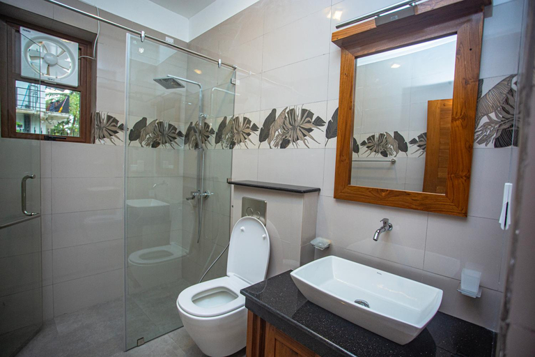 Bathroom 4, Villa Senaya, Galle Four Gravets