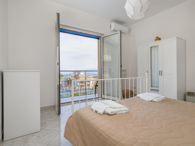 Bedroom 2, YourHome - Corso Italia Apt in Sorrento, Napoli