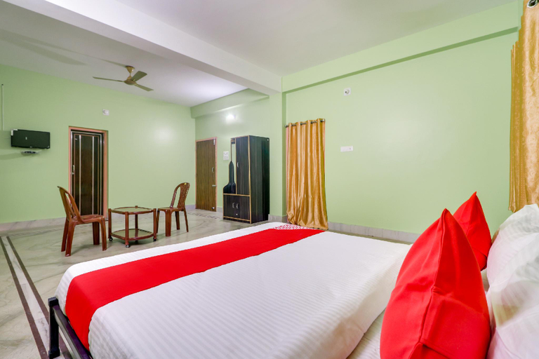 Bedroom 2, Hotel O M Palace, Cuttack
