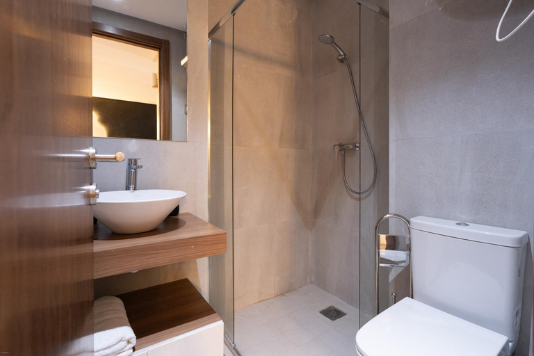 Shower, La terrasse d'Audrey - Short stay au coeur du Maarif, Casablanca