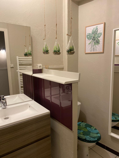 Bathroom 2