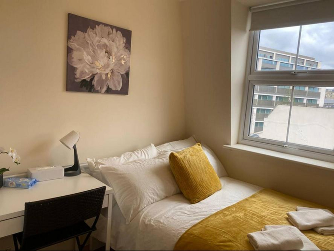 3, Cosy Private Rooms in Euston Square, Central London, London
