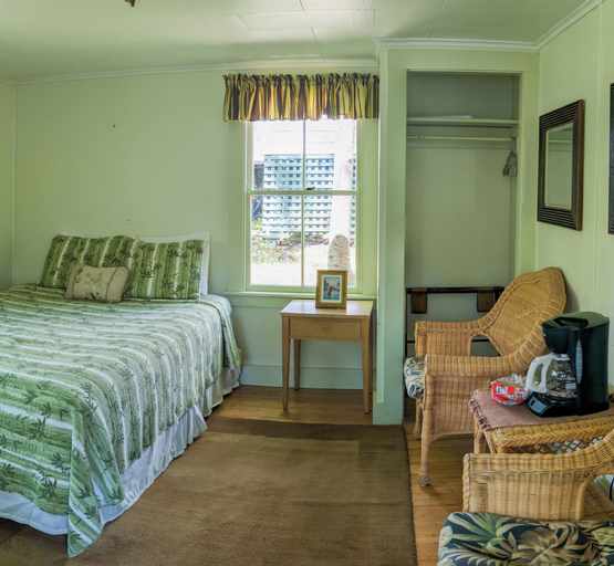 Bedroom 24