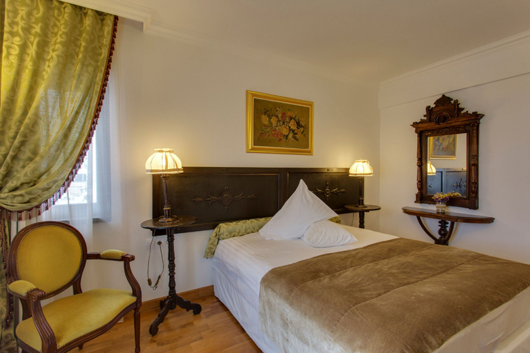 Bedroom 3, Casa Din Bran-Inn Center, Bran