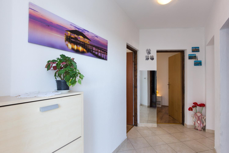 Facilities 4, Apartments Karen, Krk