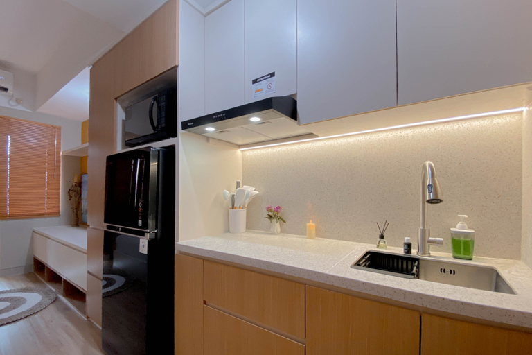 Others 4, Good Studio Apartment LRT City Jatibening By Travelio, Bekasi