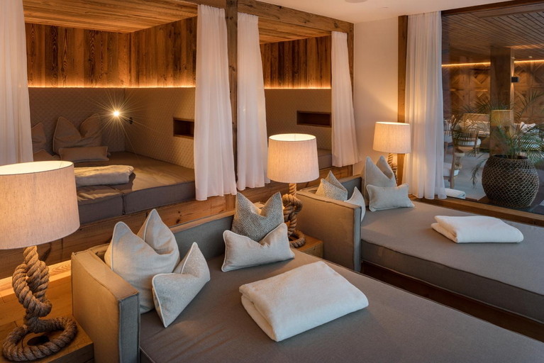 Bedroom 4, Hotel Seevilla Wolfgangsee, Gmunden