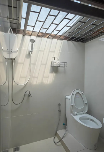 Bathroom 5, Sleepcase Hostel, Don Muang
