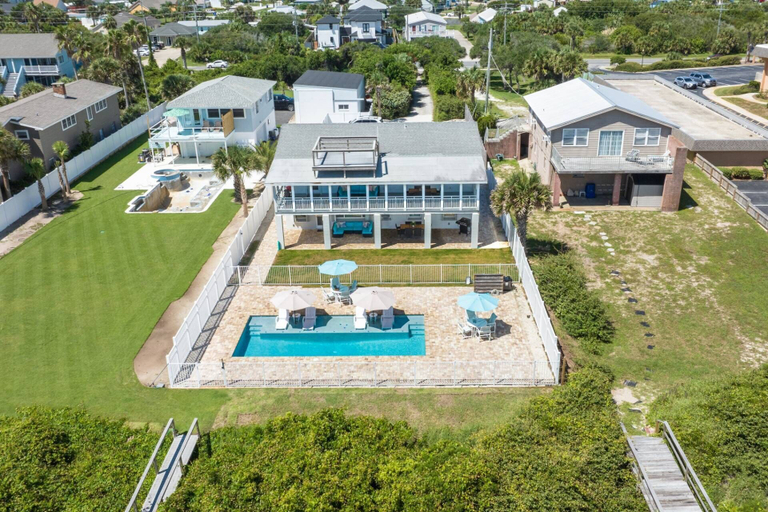 Exterior 4, Barefoot Hideaway Family Beachfront Retreat, Saint Johns