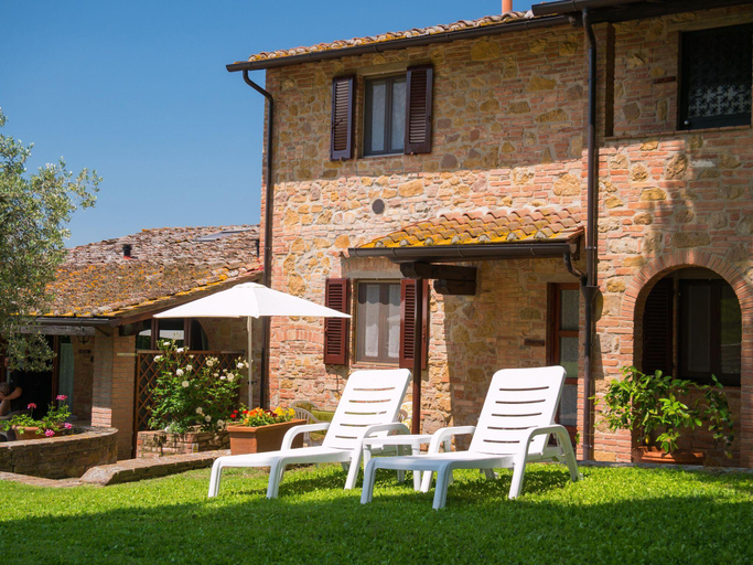 5, Chalet in Tuscany with Pool and Scenic Views, Florence