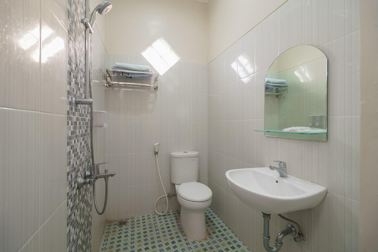 Bathroom 4