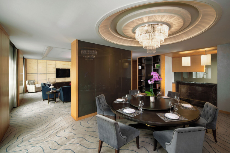 Dining Room 6
