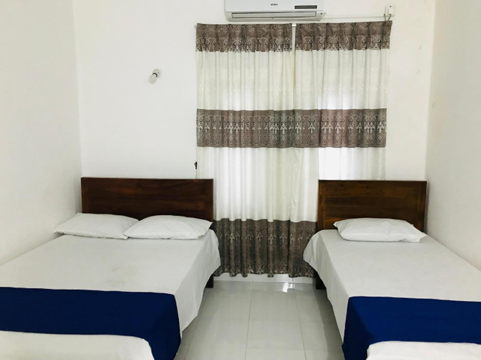 Others 5, BATTI REST, Eravur Town