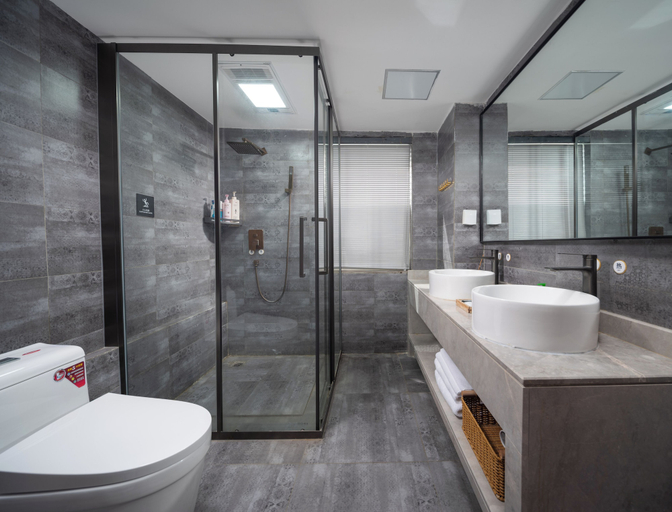 Bathroom 3, Da Li Yu Jia Ren Hotel, Dali Bai