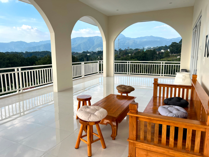Villa Fortuna - Kintamani (Puncak - Bogor), Bogor