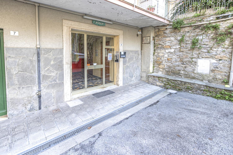 Casa Pioppi, Genova
