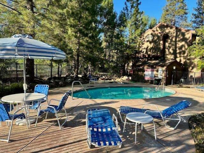 Sport & Beauty, THE Bigbear Bear House #2469, San Bernardino