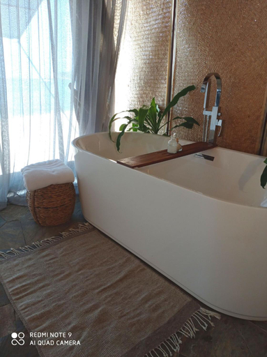 Bathroom, Hotel Bendita Luna Salchi, Dist. Pochutla