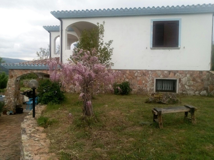 Others 5, Lugori, Nuoro