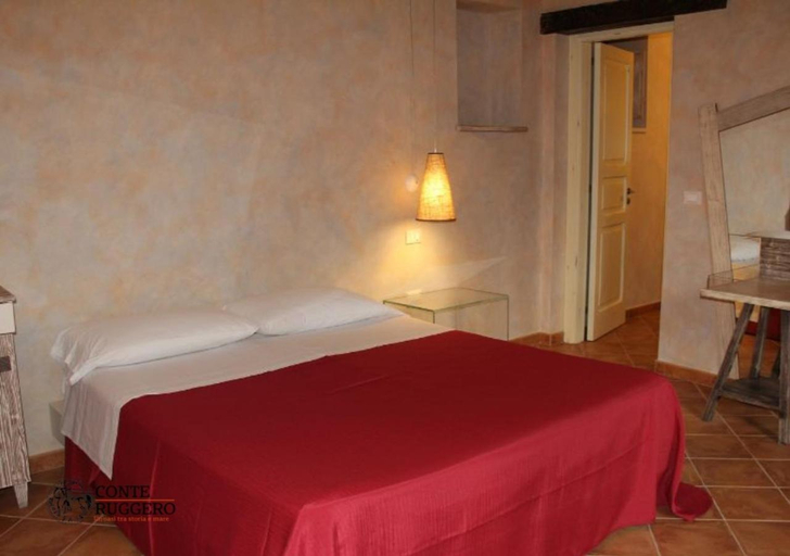 Others 5, Tenuta Conte Ruggero, Vibo Valentia