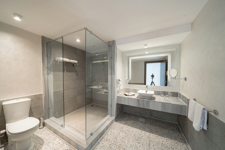 Bathroom 5, Pickalbatros Vita Resort - Portofino, Marsa 'Alam
