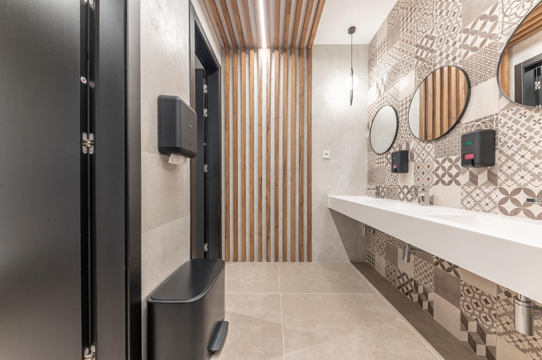 Bathroom 4, UNIVERSA HOTELES, Alicante