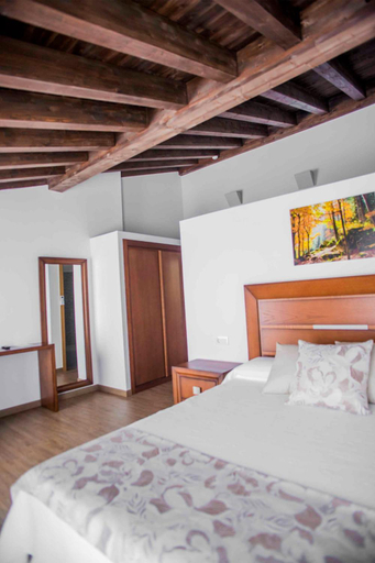 Bedroom 2, Hotel Gastronomico Gandainas, Ourense