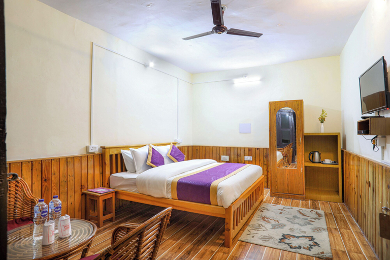 Bedroom 2, Blossom Hideaway Kausani, Almora