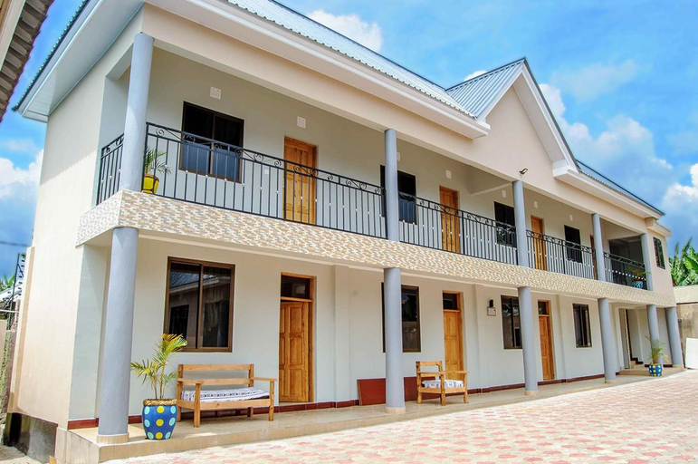 Others 4, Wanyama B&B, Arusha