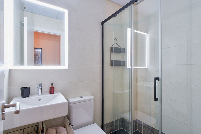 Bathroom 2, Solaga - Somera, Málaga