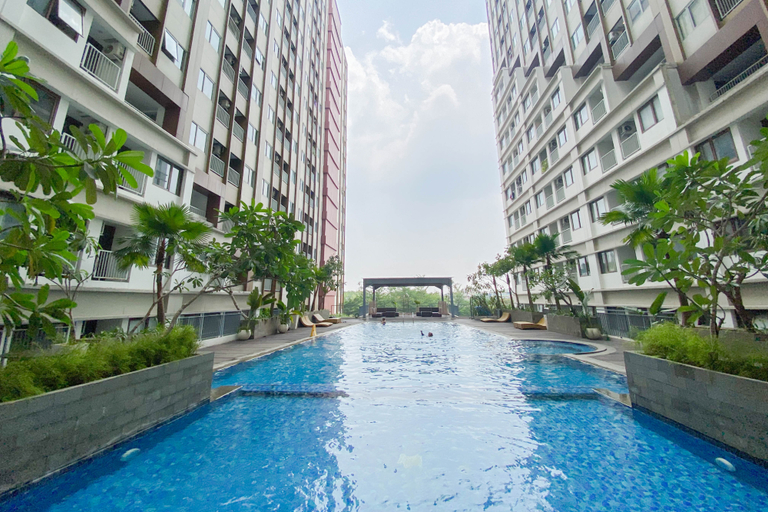 Sport & Beauty 3, Good Studio Apartment LRT City Jatibening By Travelio, Bekasi