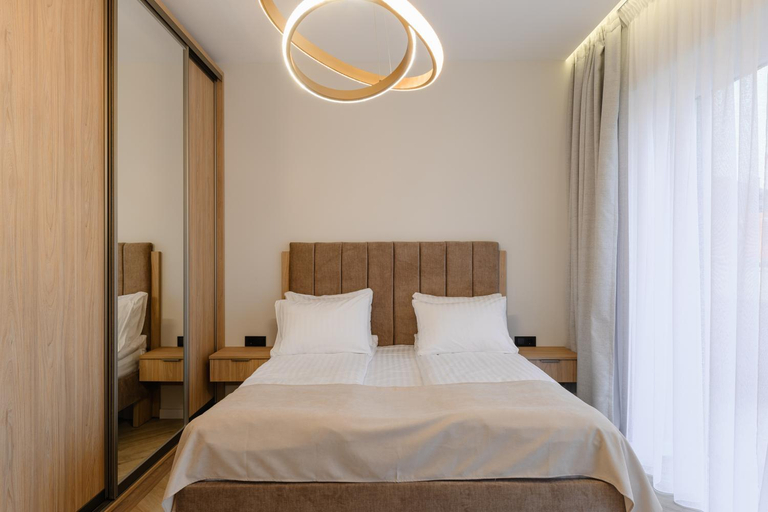 Others 5, MM GROUP APARTMENT GOLD, Uzhhorods'ka