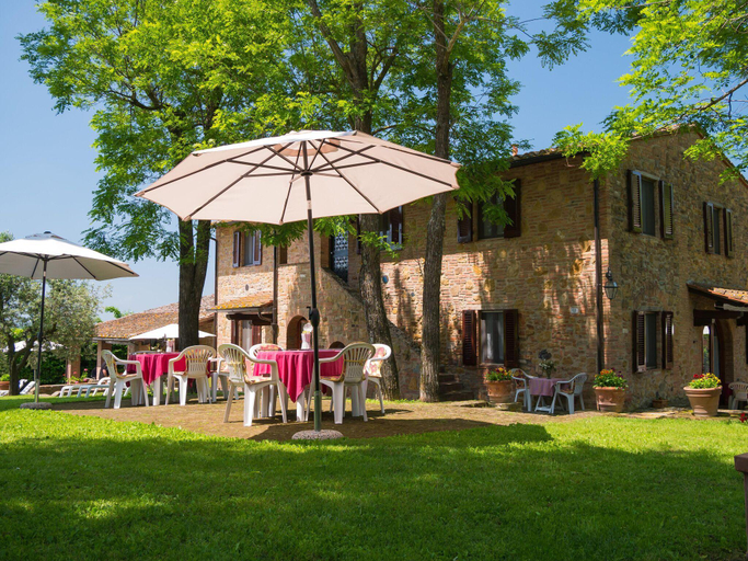 4, Chalet in Tuscany with Pool and Scenic Views, Florence