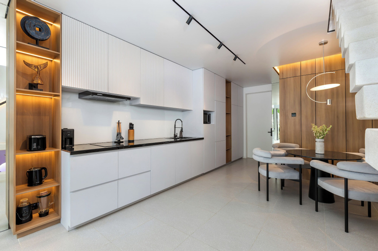 Dining Room 14