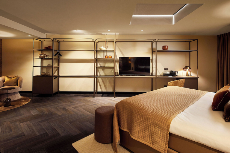 Bedroom 2, Van der Valk Hotel Groningen - Zuidbroek A7, Menterwolde