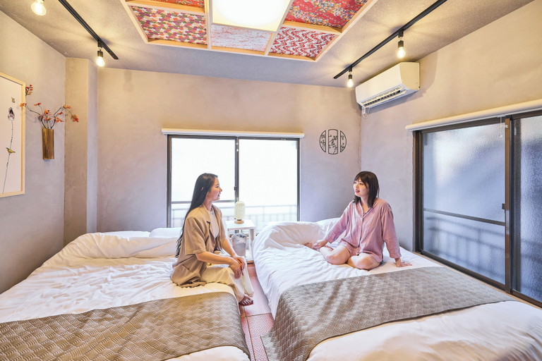 Bedroom 2, Furo Shinjuku