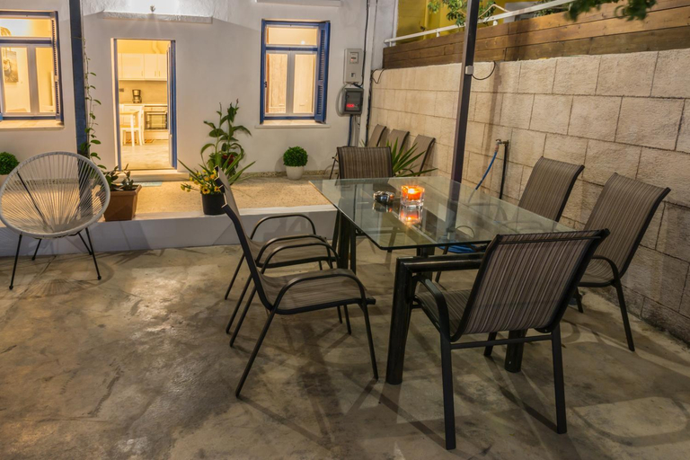 Others 5, Danai House, South Aegean