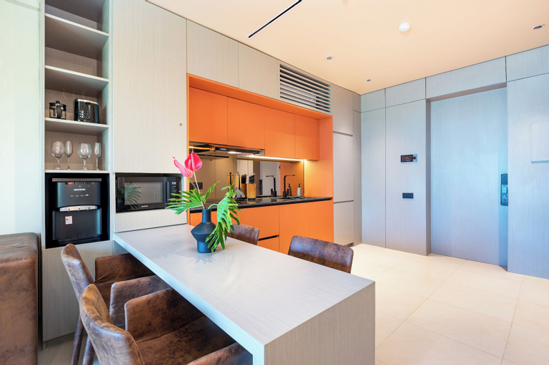 Dining Room 13