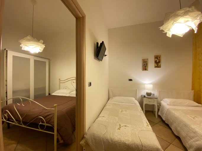 Others 4, B&B da Mimino e Franceschina, Taranto