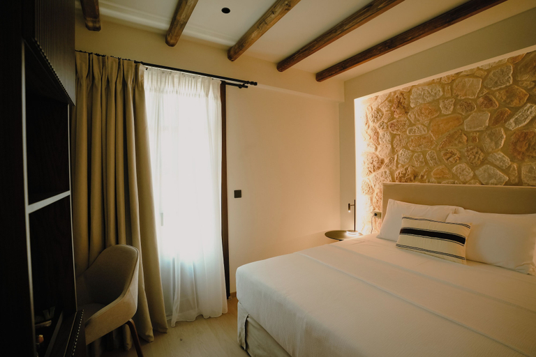Bedroom 4, Mones, Thessaly