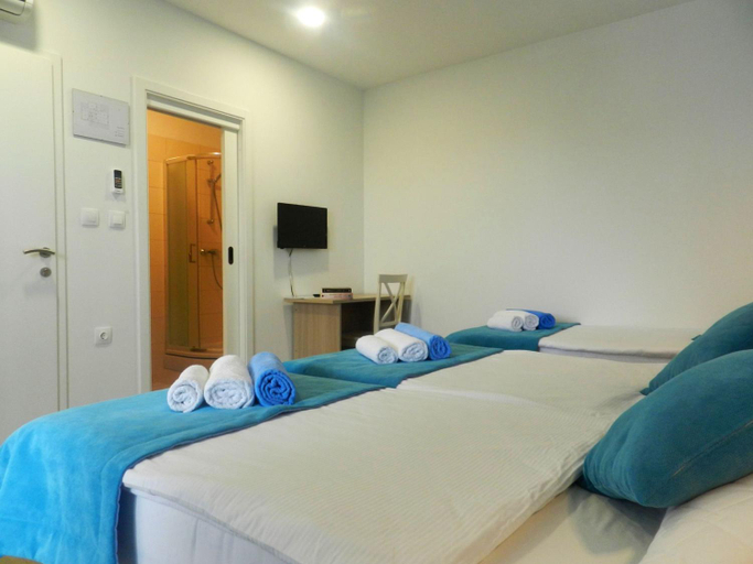 Bedroom 3, YourCroatiaHoliday - Villa with 6 rooms, Raša