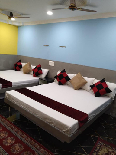 Others 4, Gayathri Stay, Kancheepuram