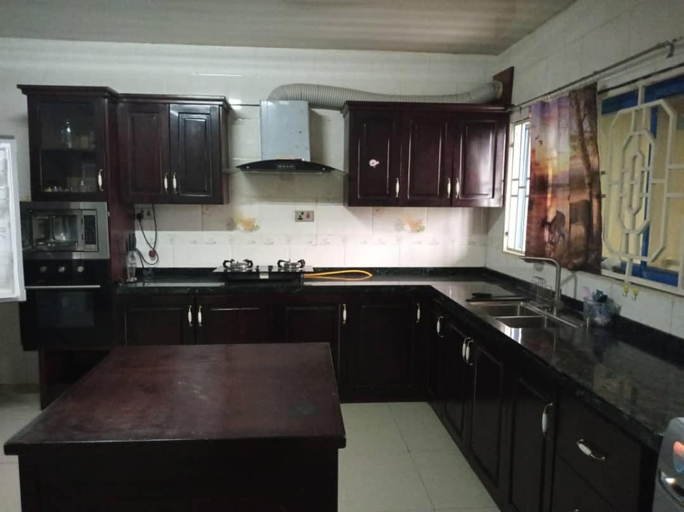 Others 4, PhaGibs Inn Hotel, Western Urban