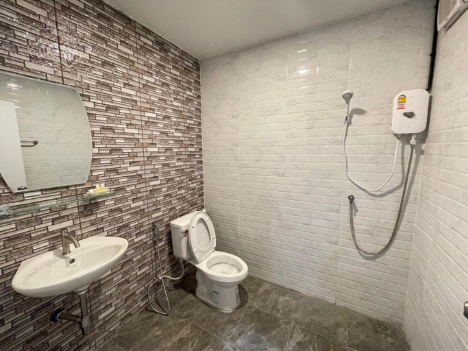 Bathroom 3, Baanraisangchan บ้านไร่แสงจันทร์ รีสอร์ท เพชรบุรี, Ban Lat